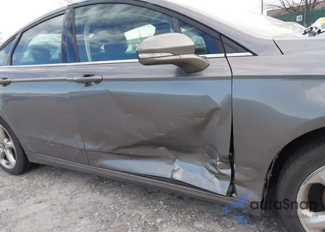 2013 Ford Fusion Se z USA, uszkodzony, nr VIN 3FA6P0H71DR355035